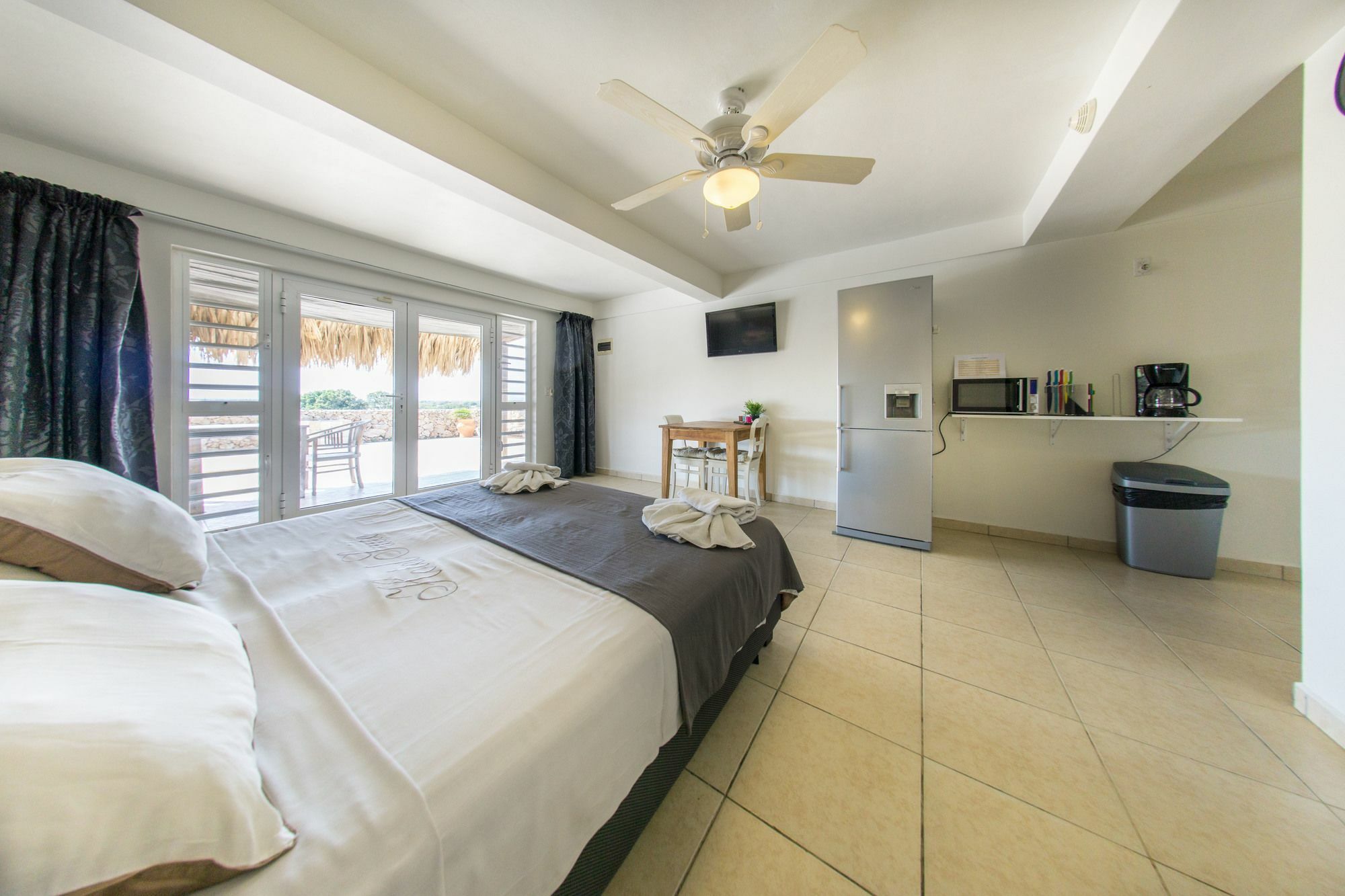 Hillside Resort Bonaire Кралендейк Экстерьер фото